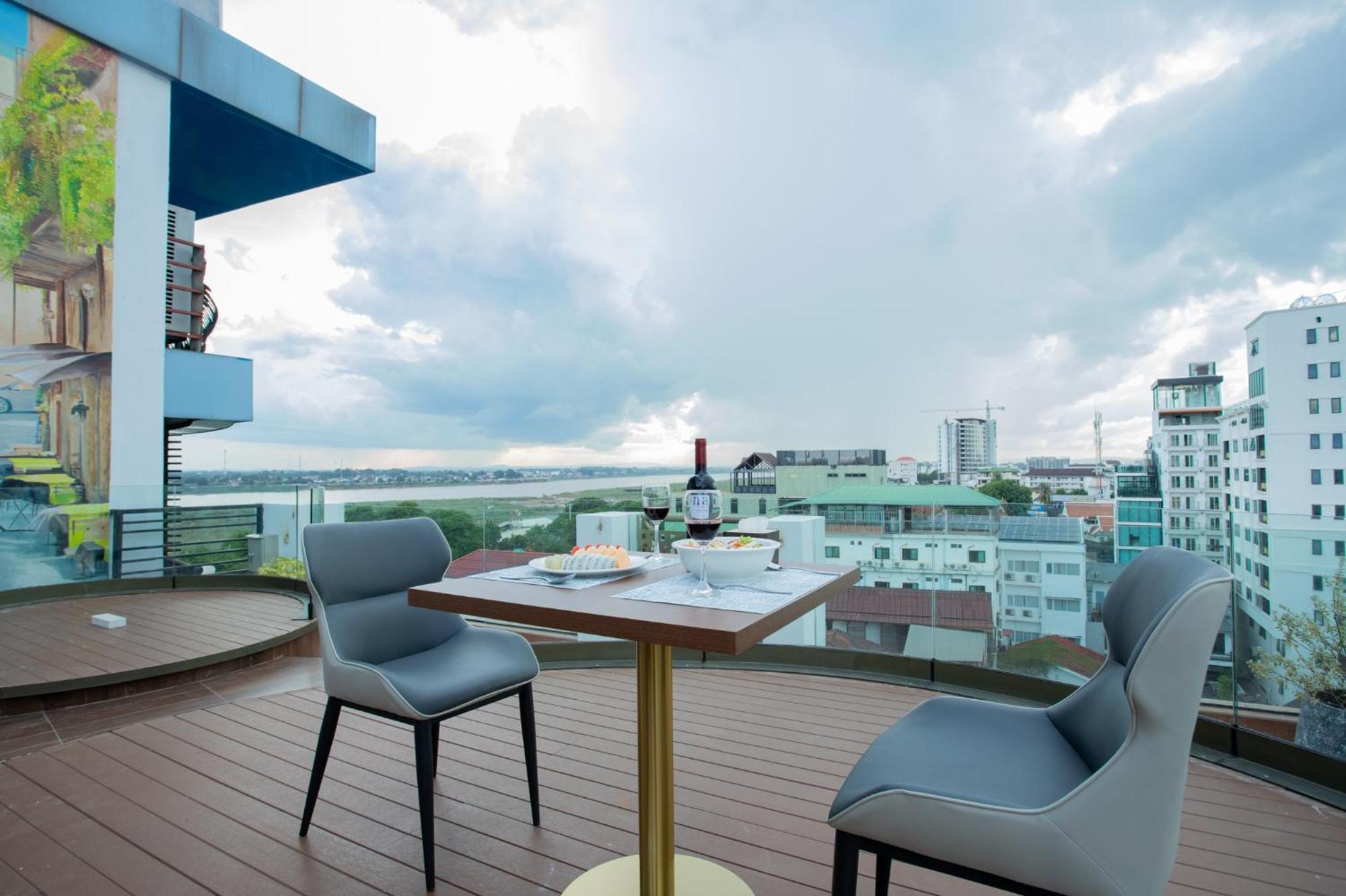 Riverside Hotel Vientiane Exterior photo